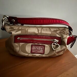 EUC Vintage Coach Poppy Sateen Handbag #H1280-F20044